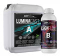 DIPON LuminaCast 7 Design Flow clear epoxy resin 3 kg container

Clear epoxy resin poured into silicone mold

Resin art piece made with LuminaCast 7 epoxy

Crystal clear epoxy resin surface detail